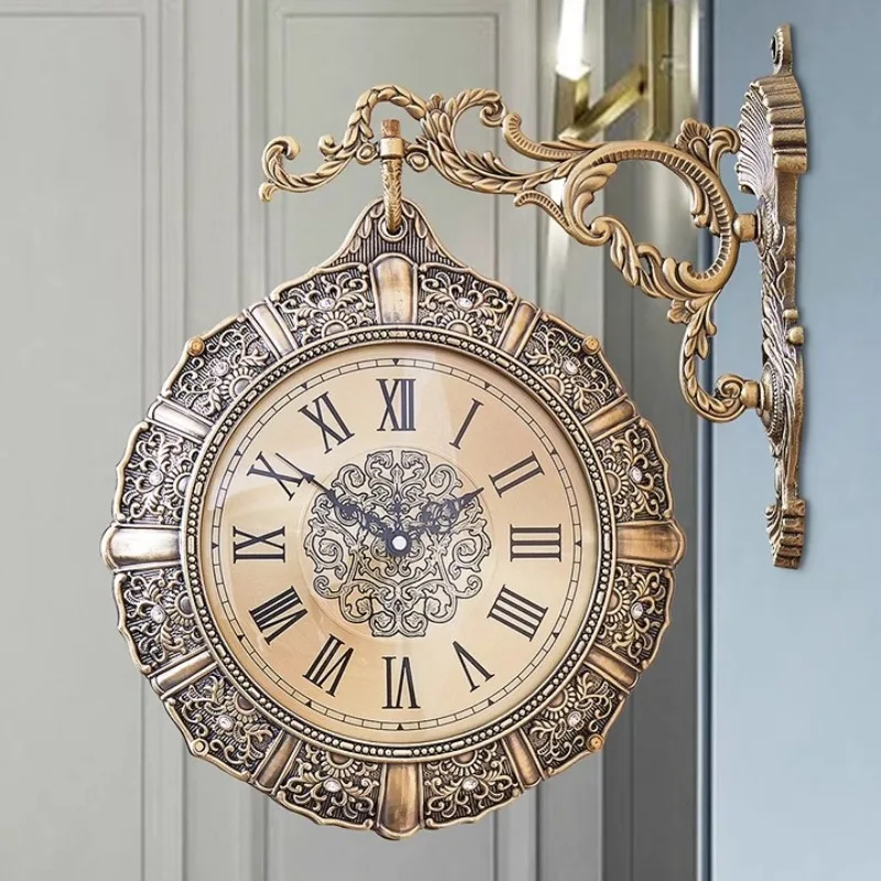 Luxury Lifestyle Aesthetics - Nordic Retro Living Room Wall Clock